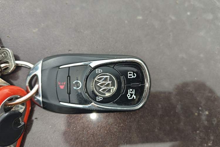 Used Buick LaCrosse 2016 20T Luxury Model Vehicle Key