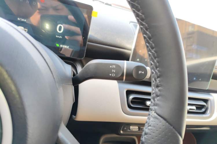 Used Wuling Bingo PLUS 2024 401 km Flagship Edition Four-Seater Version
