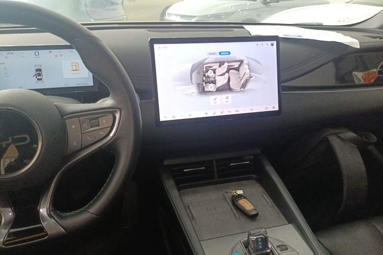 Used BYD Seal 06 New Energy 2025 DM-i Smart Drive 120KM Deluxe Model Audio And AC Panel