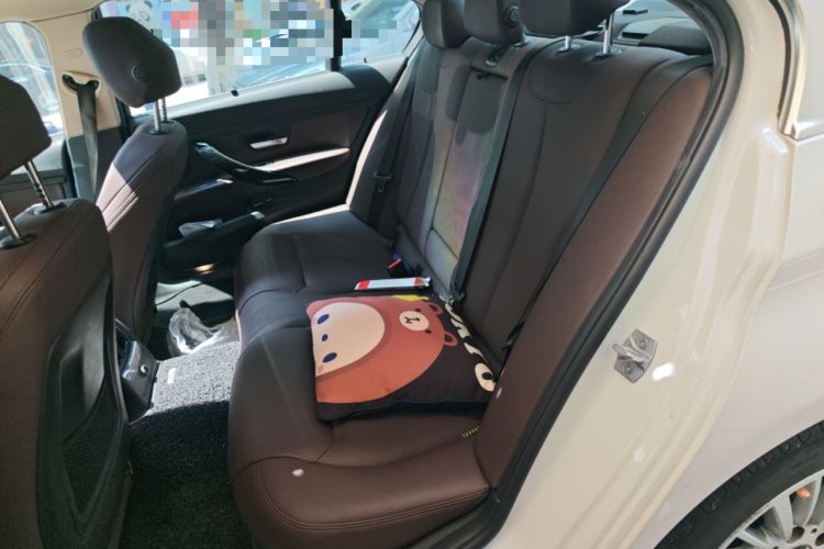 Used BMW 3 Series 2018 320Li Fashion Model Left Rear Seat