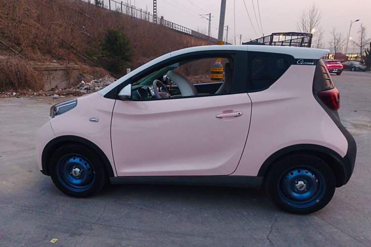 Used Chery Little Ant 2022 Sweet Pink Edition Half-Sugar Version Lithium Iron Phosphate 30 kW 301 km
