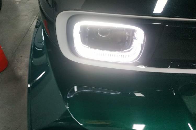 Used Baojun KiWi EV 2022 Artist Lite Edition Lithium Iron Phosphate Right Front Headlight