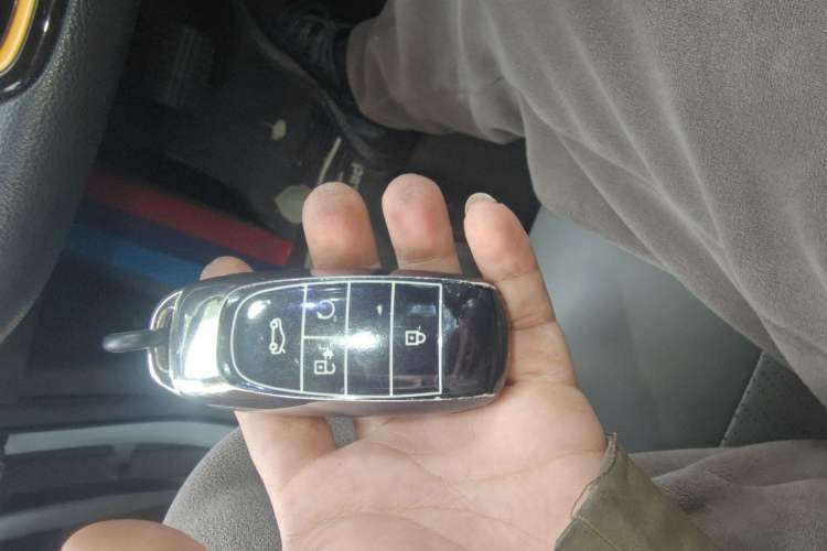 Used AION Y 2021 70 Enjoyment Tech Edition Interior 1