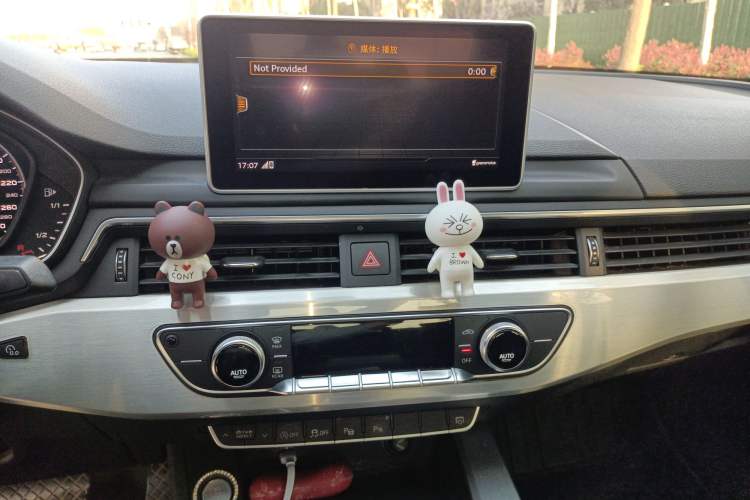 Used Audi A4L 2019 40 TFSI Fashion Edition China VI Emission Standard