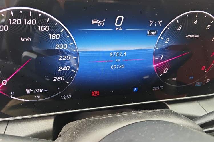 Used Mercedes-Benz GLC 2023 GLC 300 L 4MATIC Dynamic Edition 5-seater
