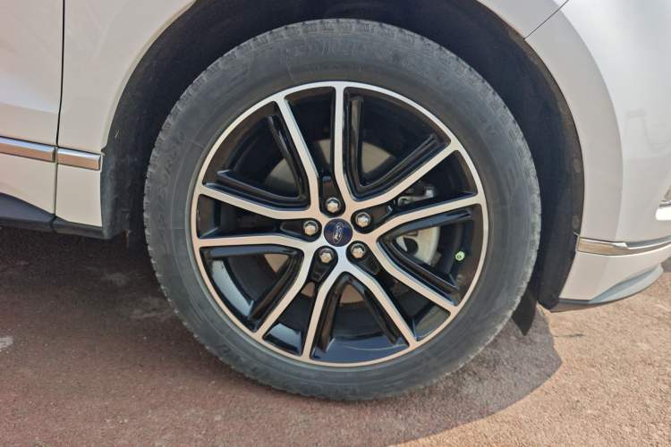 Used Ford Edge 2020 EcoBoost 245 Two-Wheel Drive Titanium 7-Seater
