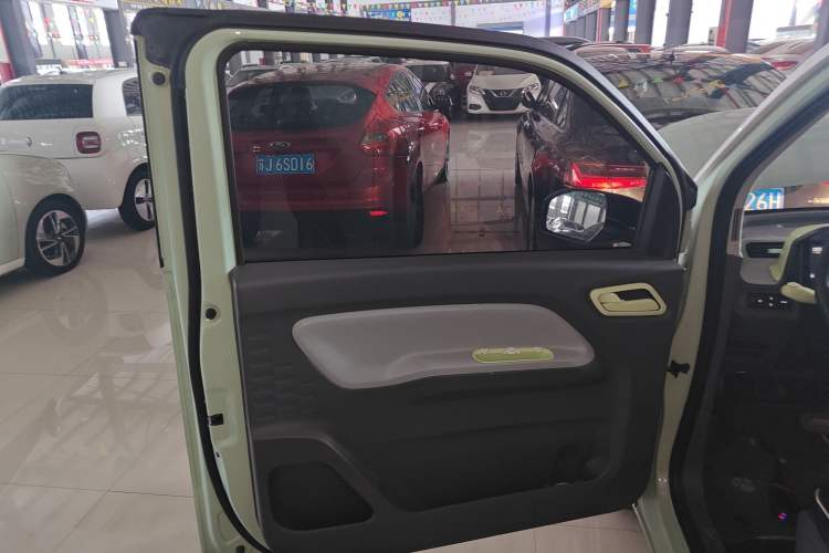 Used Wuling Hongguang MINIEV 2021 Macaron Premium Model – Lithium Iron Phosphate