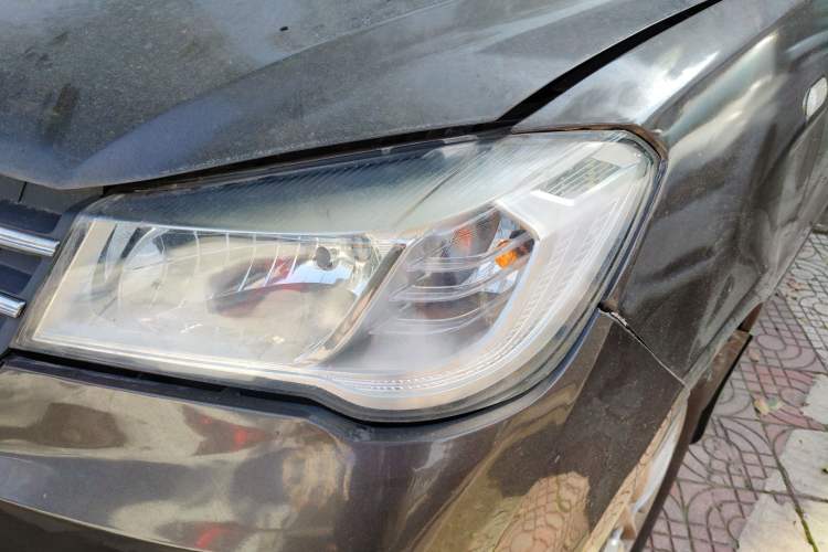 Used Dongfeng Fengon 330 2018 1.5L 330S Comfort Edition China V Standard DK15