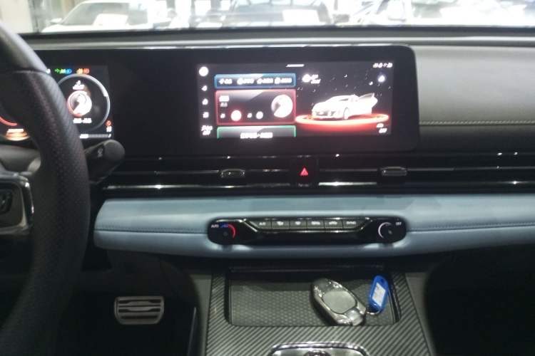 Used GAC Trumpchi EMPOW 2023 Shadow Leopard H Smart Hybrid Edition