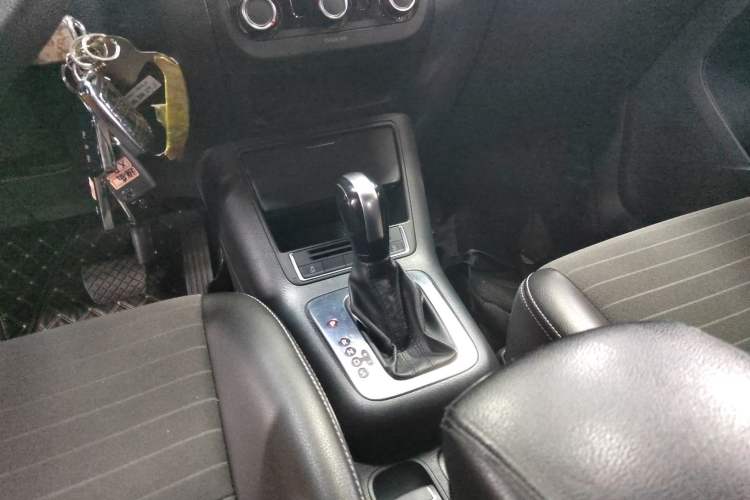 Used Volkswagen Tiguan L 2016 300TSI Automatic Two-Wheel Drive Trend Edition