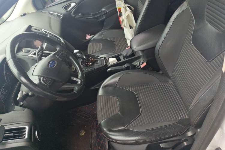 Used Ford Focus 2015 Sedan EcoBoost 180 Automatic Elite Model