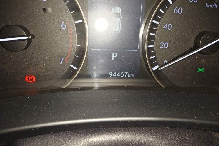 Used Lexus RX 2016 300 Two-Wheel Drive Comfort Edition China V Standard Odometer Close Up