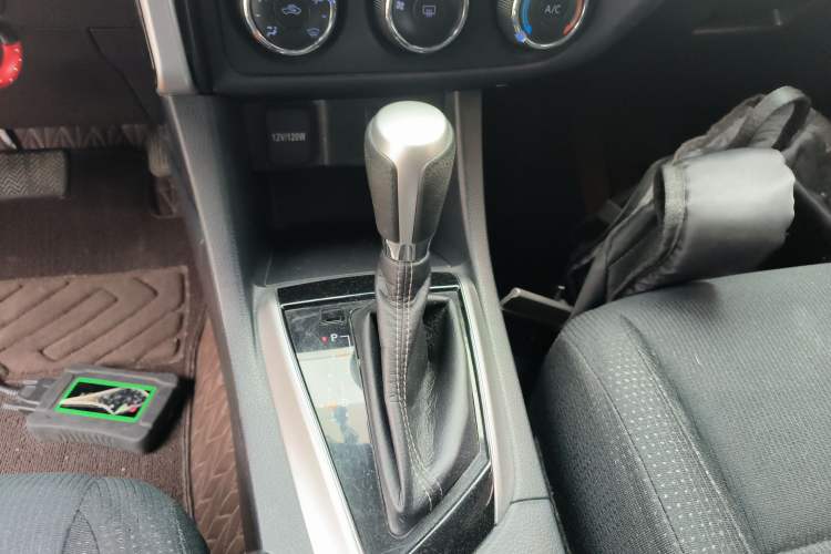 Used Toyota Levin 2017 Revised 185T CVT Elite Edition China V Standard Gear Lever