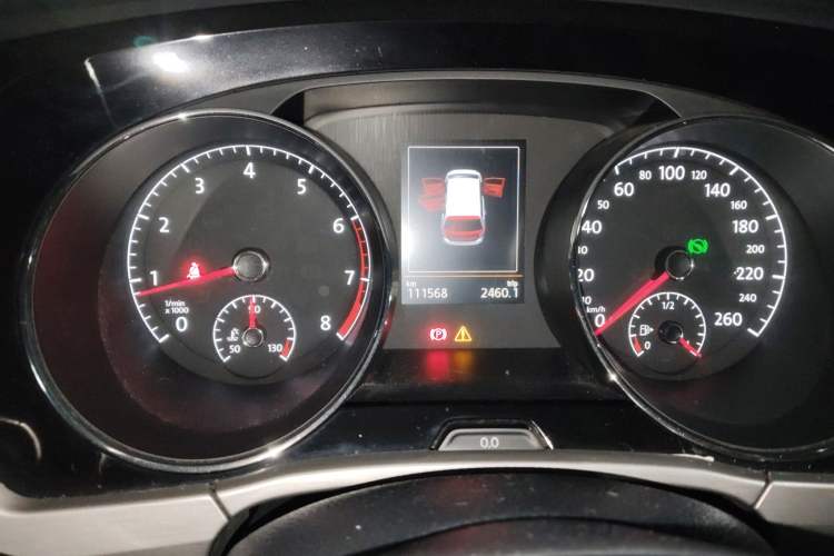 Used Volkswagen Touran 2016 Volkswagen Touran L 280TSI DSG Luxury Edition Instrument Cluster