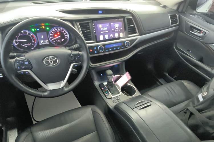 Used Toyota Highlander 2015 2.0T Four-Wheel Drive Luxury Edition 7-Seater