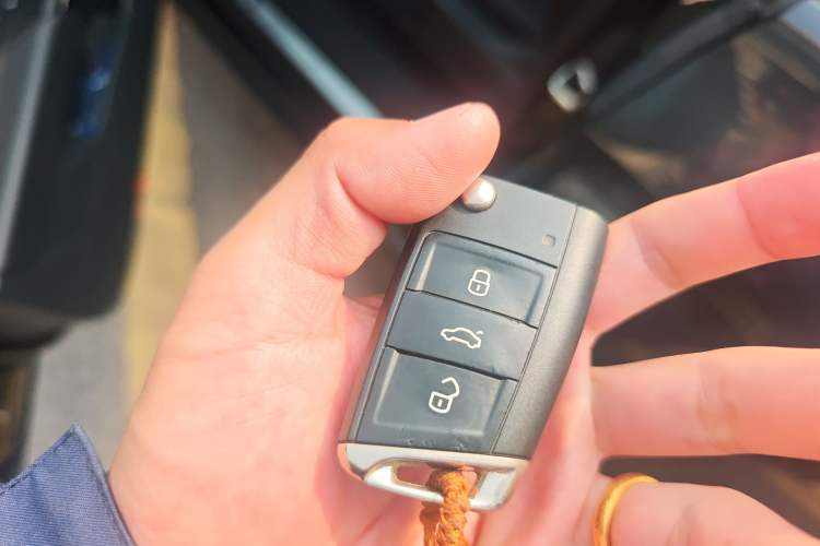 Used Volkswagen Sagitar 2021 280TSI DSG Excellence Edition Vehicle Key