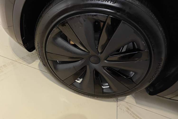 Used Tesla Model Y 2022 Revised Version Long-Range All-Wheel Drive