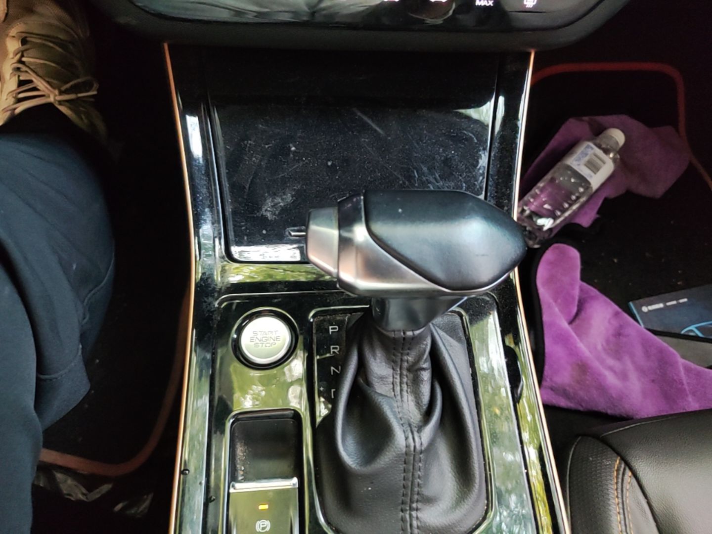 Dongfeng Aeolus Yixuan 2022 230T Automatic Tiger Roar Edition — снимка 16