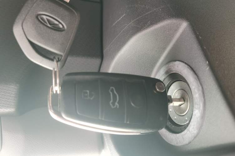 Used Chery New Energy QQ Ice Cream 2022 170km Sundae Phosphate Lithium-Ion
