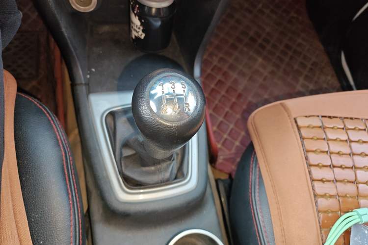 Used CHANGAN KAICHENG Ounuo S 2015 1.5L CNG Model Gear Lever