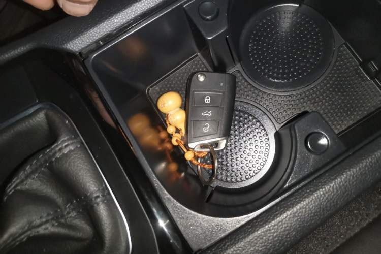 Used Volkswagen Sagitar 2020 280TSI DSG Comfort Version China VI Standard Interior 1