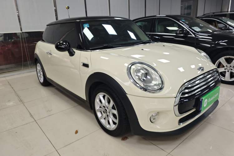 Used MINI 2014 1.5T COOPER Excitement Front Right 45 Deg