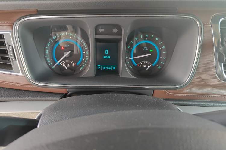 Used Buick GL8 2014 2.4L LT Luxury Business Executive Edition
