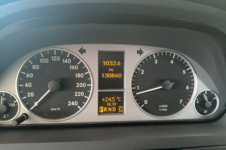 Used Mercedes-Benz A-Class 2011 A 180 Odometer Close Up
