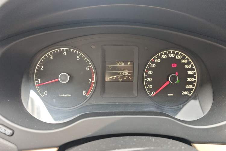 Used Volkswagen Sagitar 2012 1.6L Automatic Comfort Edition Odometer Close Up