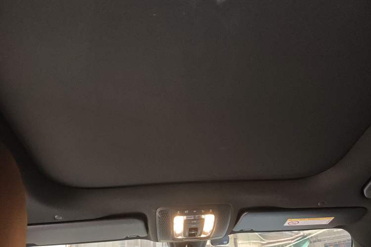 Used Mercedes-Benz GLB 2020 Facelift GLB 200 Fashion Edition Headliner