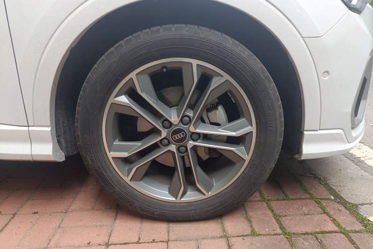 Used Audi Q3 2022 40 TFSI Fashion Dynamic Model