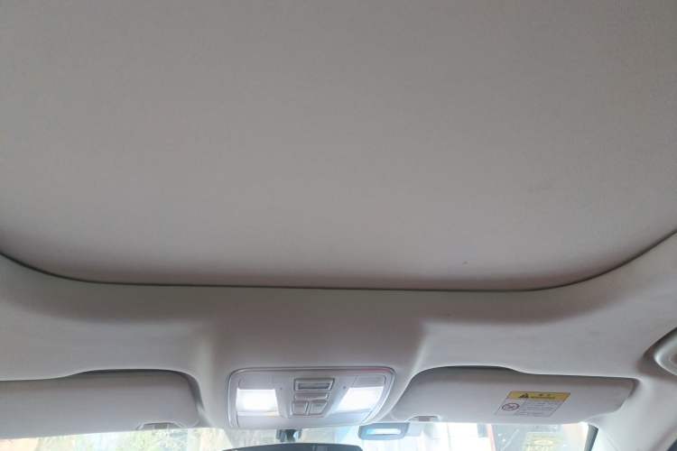 Used CHANGAN OSHAN X7 PLUS 2022 1.5T Blue Whale Edition Automatic Prestige 7-Seater Headliner