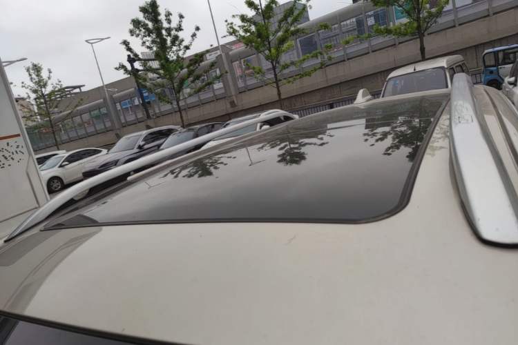 Used Jeep Cherokee 2017 2.4L Leading Edition
