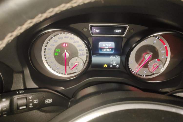 Used Mercedes-Benz GLA 2015 GLA 200 Fashion Model