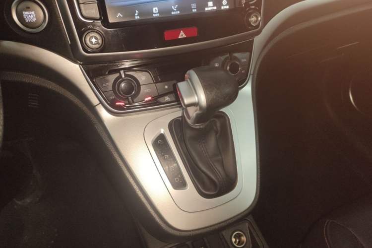 Used Haval M6 2018 Revised Version 1.5T DCT Two-Wheel Drive Elite Edition
