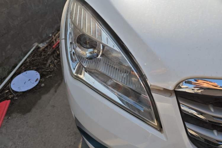 Used CHANGAN CS35 2016 1.6L Manual Luxury Model China V Standard