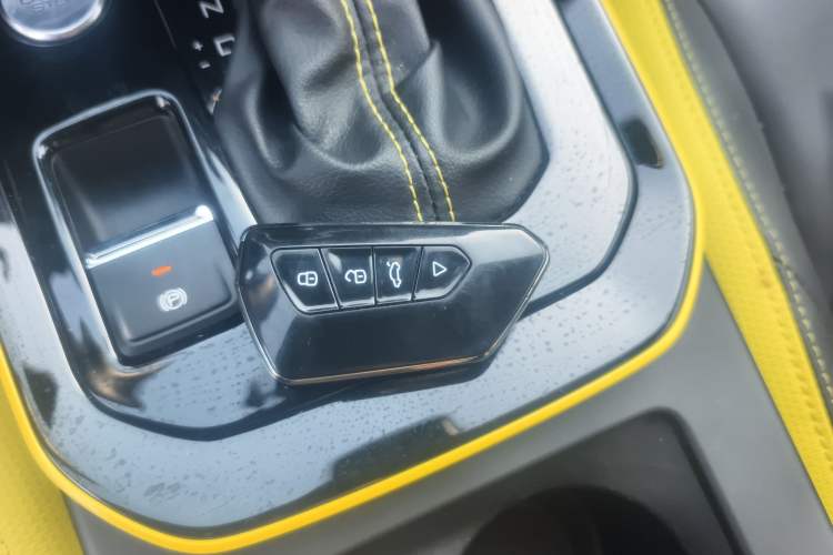 Used Dongfeng Aeolus Yixuan 2021 230T Automatic Hunter Edition