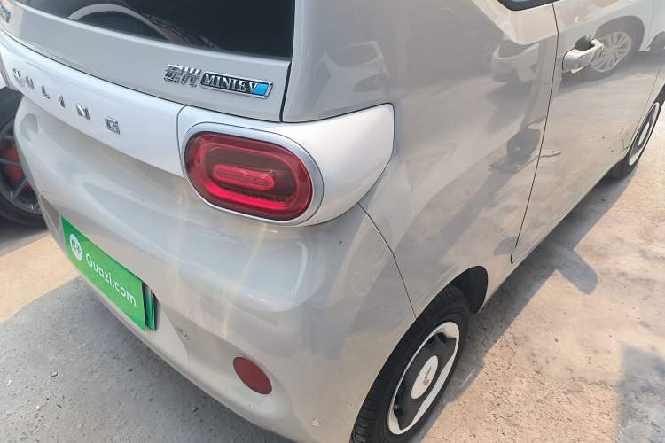 Used Wuling Hongguang MINIEV 2024 3rd Generation 215km Youth Edition Exterior 3