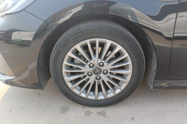 Used Toyota Camry 2024 Dual-Motor 2.0 HGVP Luxury Edition