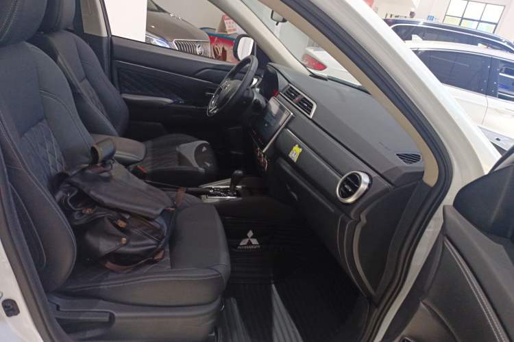 Used Mitsubishi ASX 2020 2.0L CVT Smart Edition
