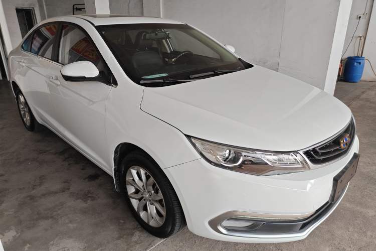 Used Geely Auto Emgrand GL 2017 1.8L DCT Elite Model Front Right 45 Deg