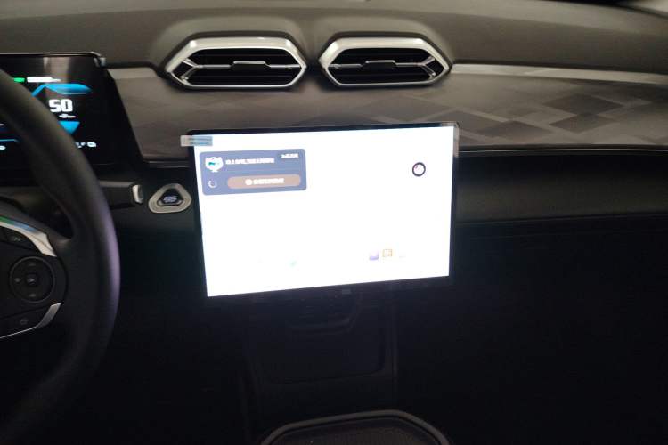 Used Dongfeng Aeolus SKY EV01 2025 530 km AIR Elite Edition
