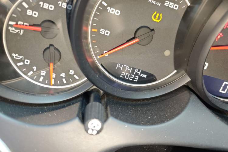 Used Porsche Cayenne 2014 Cayenne Platinum Edition 3.0T