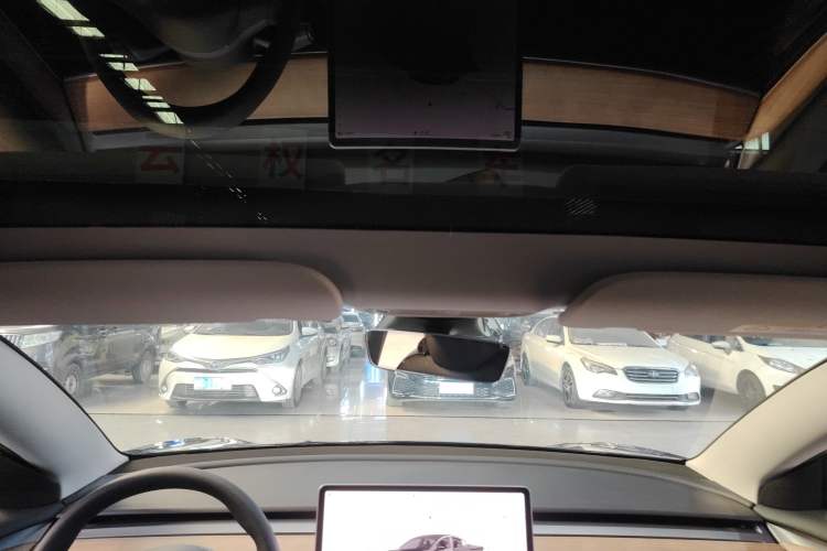 Used Tesla Model 3 2022 Rear-Wheel-Drive Version Headliner