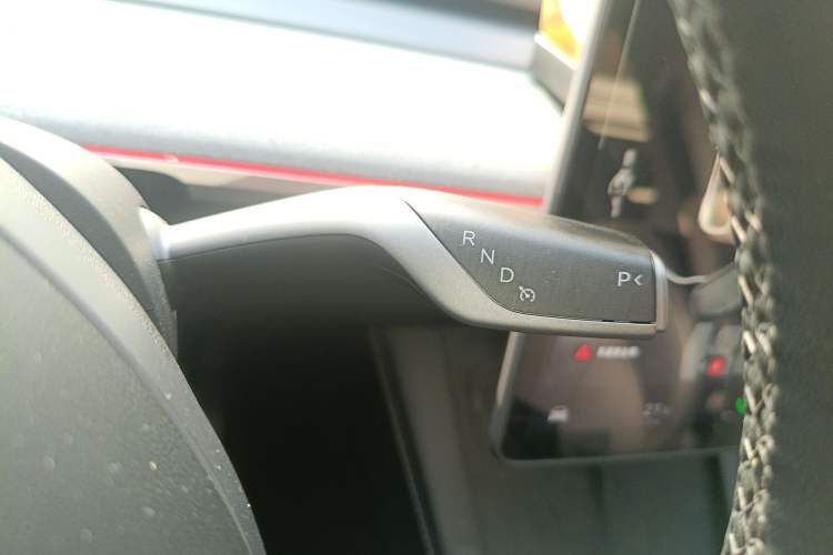 Used Tesla Model Y 2023 Rear-Wheel-Drive Version