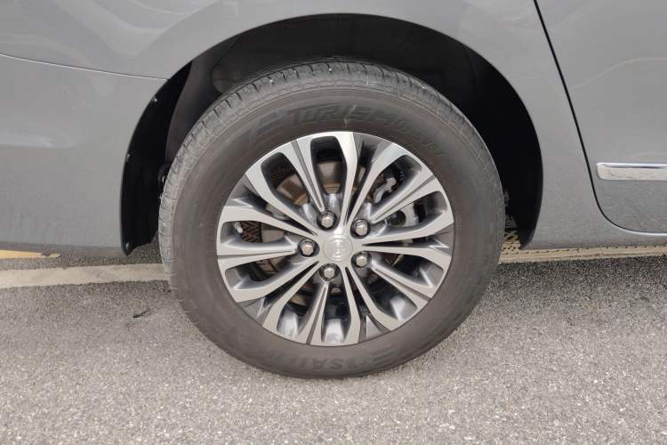 Used Buick GL8 2021 Land Cruiser Executive Class 652T Smart Luxury Model