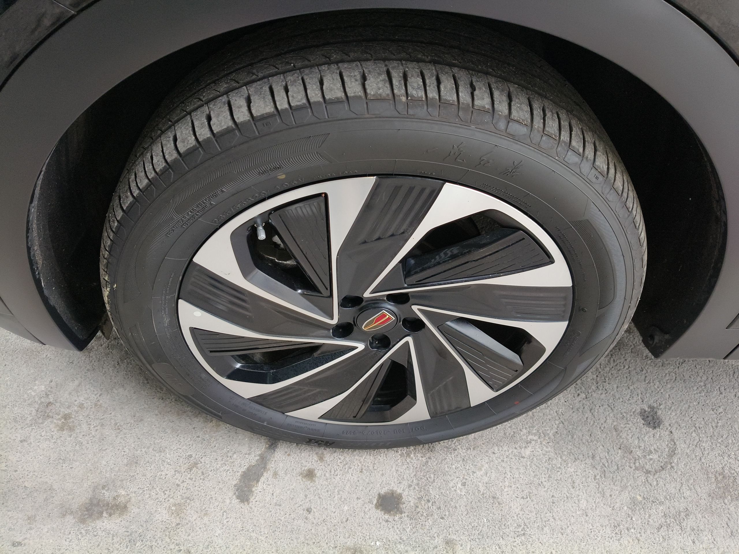 Hongqi HS7 PHEV 2024 2.0T PHEV Four-Wheel Drive Flagship Edition 6 Seats — снимка 10
