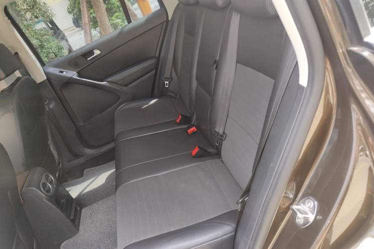 Used Volkswagen Tiguan L 2015 1.8TSI Automatic Two-Wheel Drive Trend Edition