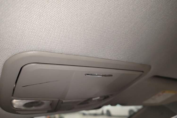 Used Geely Auto Emgrand 2016 Sedan 1.5L CVT Luxury Model