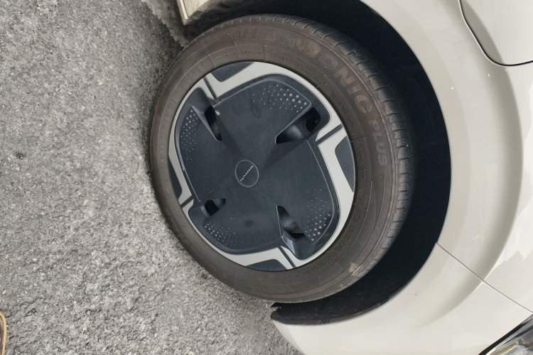 Used Dongfeng NAMMI 01 2024 330 Plus Smart+ Right Front Wheel Hub